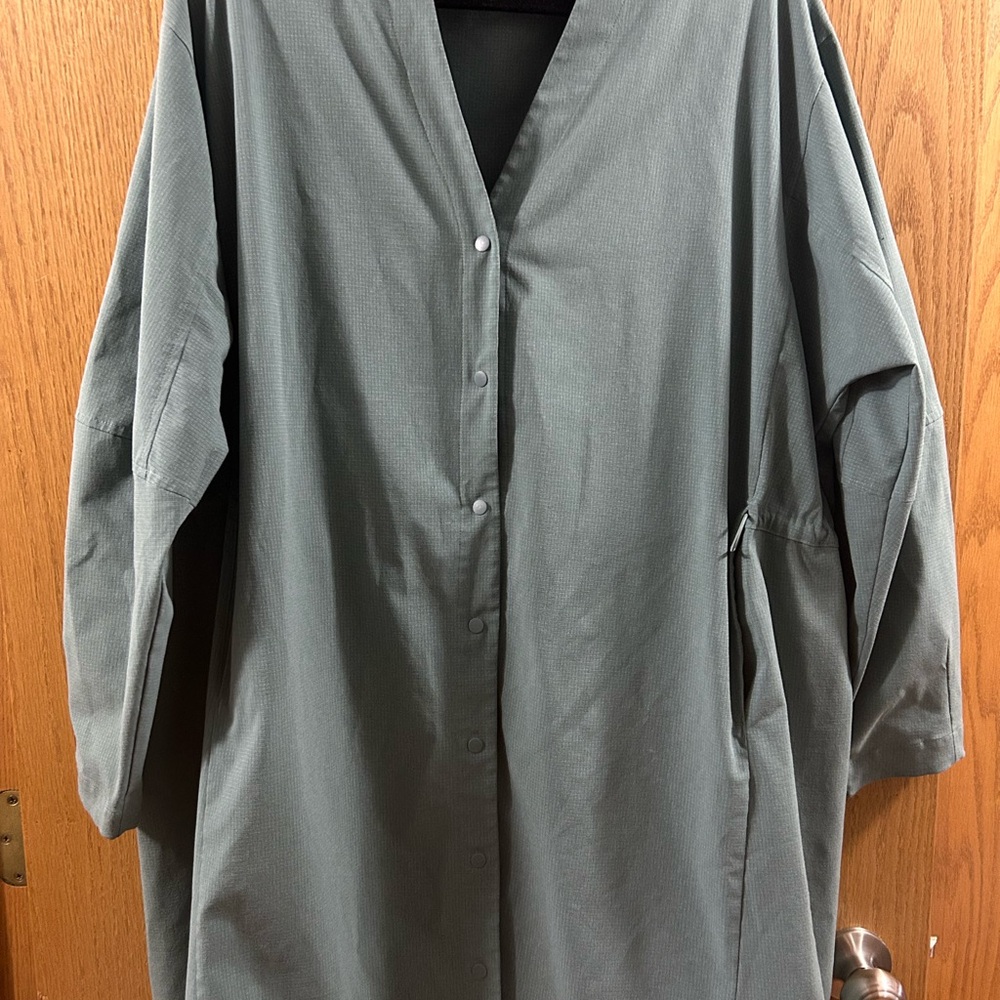 Lululemon Ventlight Button Front Dress